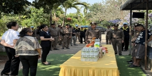 โครงการ “ครอบครัวตำรวจ เราไม่ทิ้งกัน” เยี่ยมบุตรชายของ ร.ต.ท.เพลิน ฯ - สภ.วังสะพุง