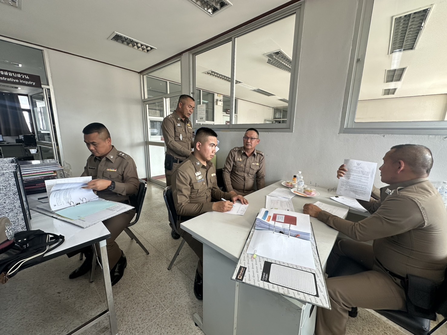 ตรวจแฟ้ม_03.jpg