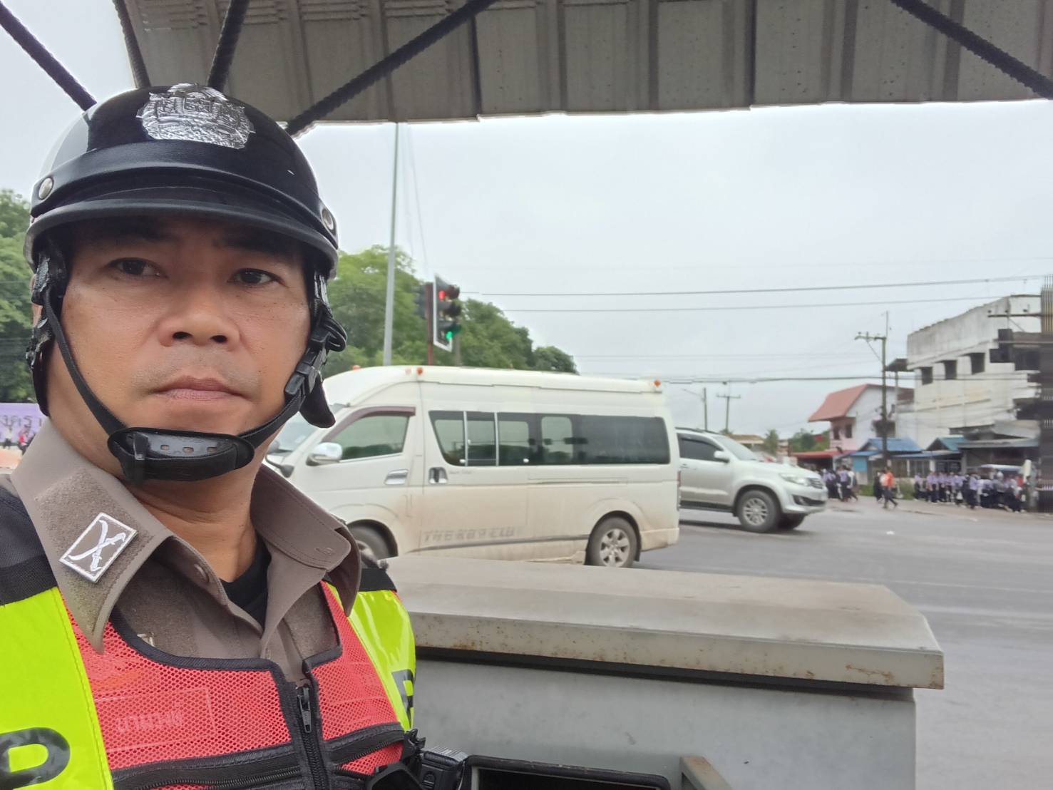 ปล่อย_จร_003.jpg